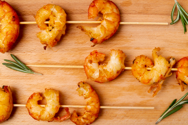 کباب‌های دریایی دنگ مزه: چرا و چطور انتخاب سالم‌تری برای پخت در منزل هستند؟